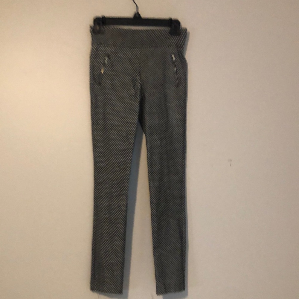 H&M black and white skinny Caprese